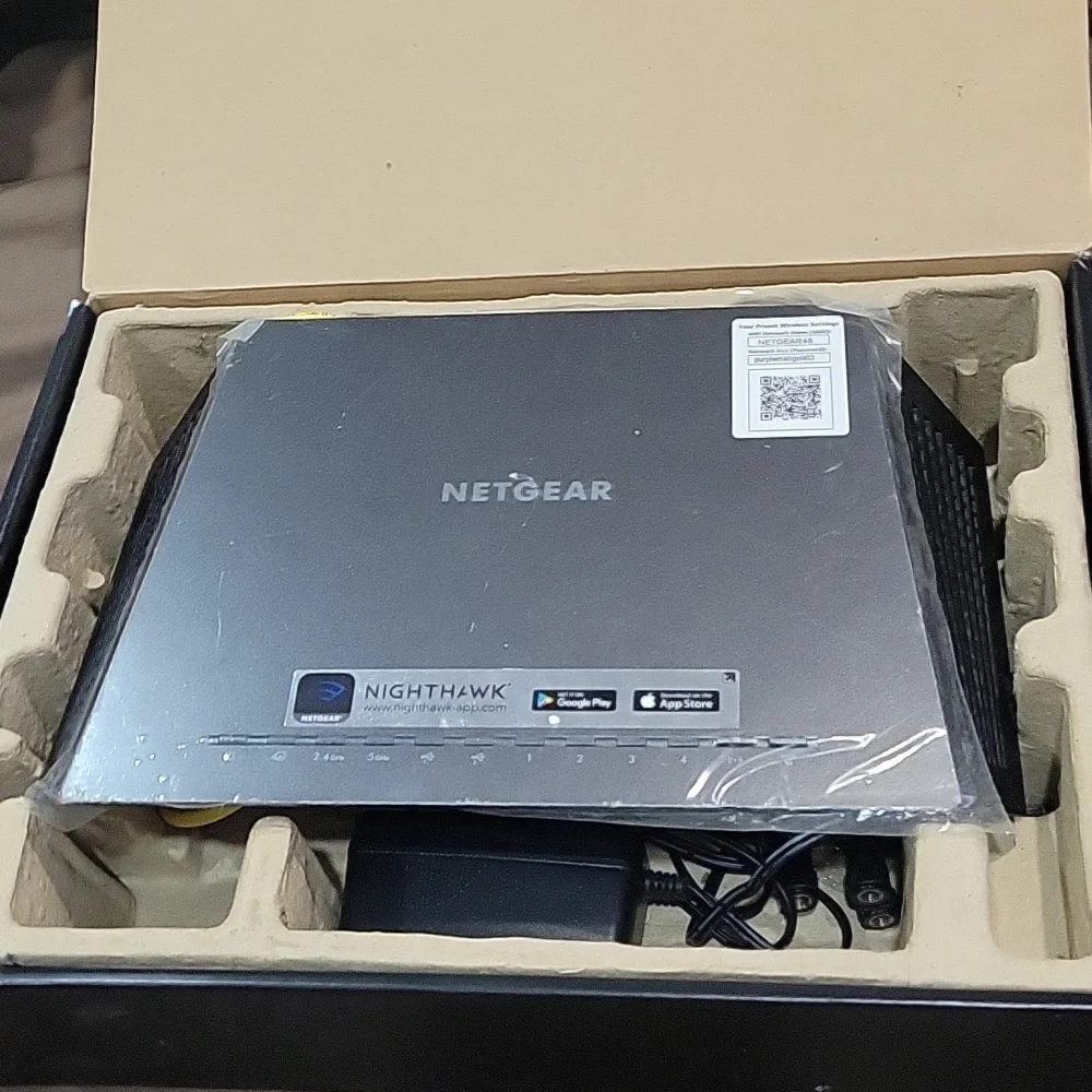 NETGEAR Nighthawk AC1900 Smart Wifi Router - Picture 3 of 4